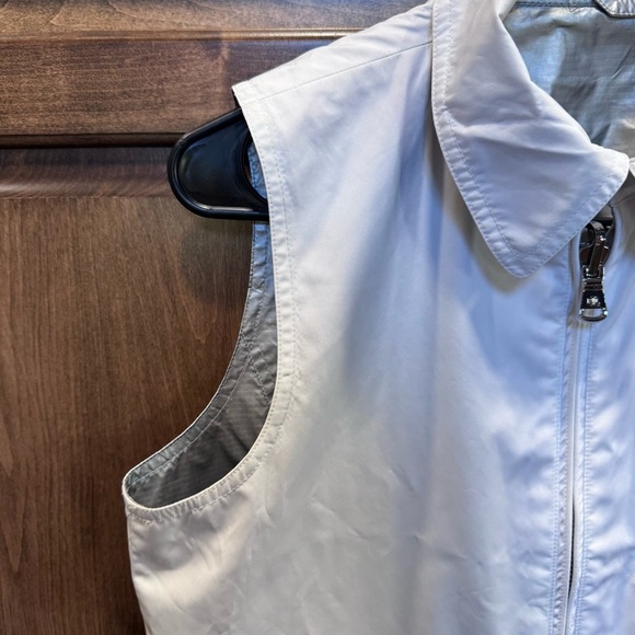 Ralph Lauren Womens PM White Silver Metallic Reversible Vest Snaps‎ $189 NWOT - Picture 6 of 12